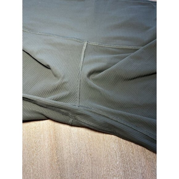 Lululemon Ribbed Align High Rise Pant 25" in Army Green Size 8 - Picture 4 of 6